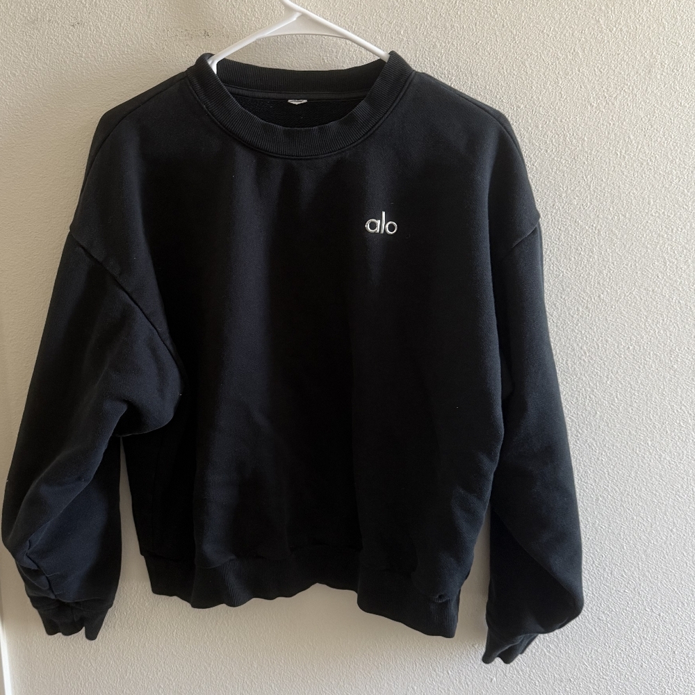 ALO Yoga Women's Black Sweater